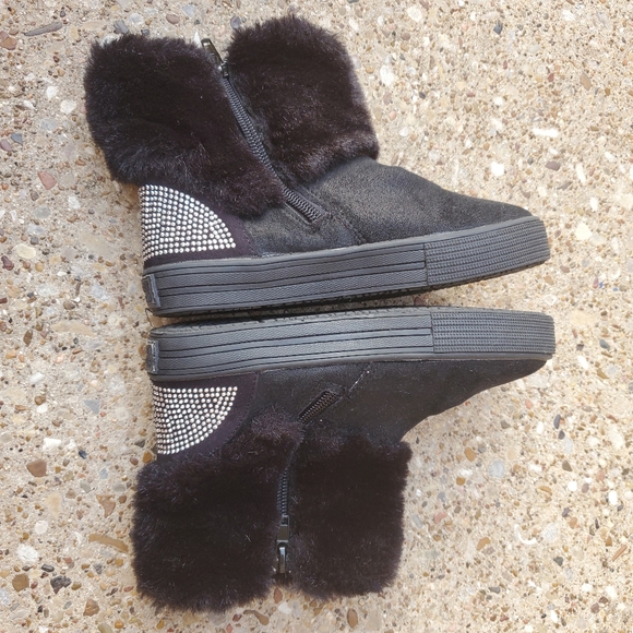 Stuart Weitzman Black Crystal Stud Vance Fur Chelsea Faux Boots 11 - Picture 5 of 10